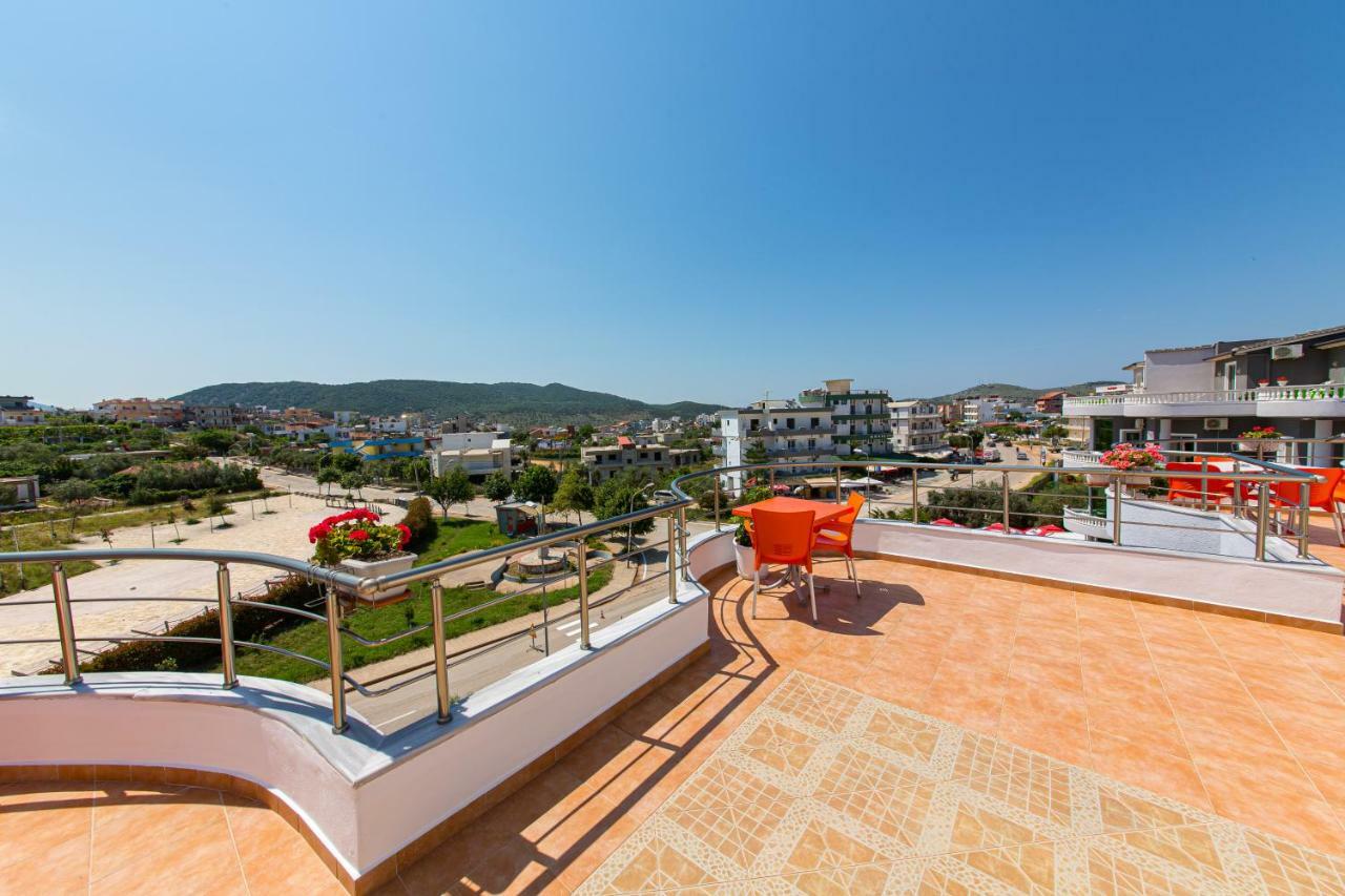 Hotel Mariksel Ксаміл Екстер'єр фото